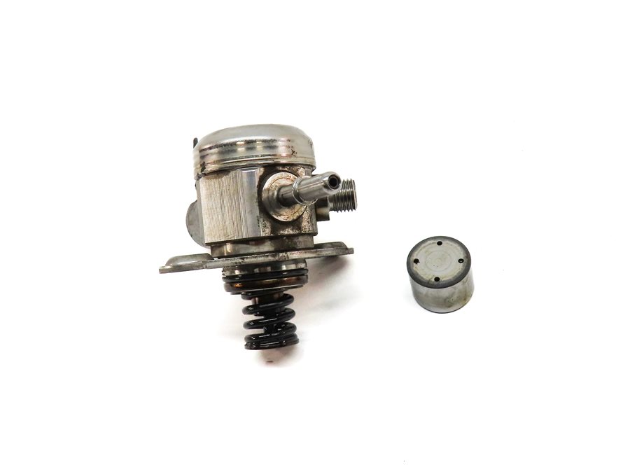 Thumbnail 2: 12-17 LR2 DISCOVERY SPORT RANGE ROVER EVOQUE (L538 L550) HIGH PRESSURE FUEL PUMP