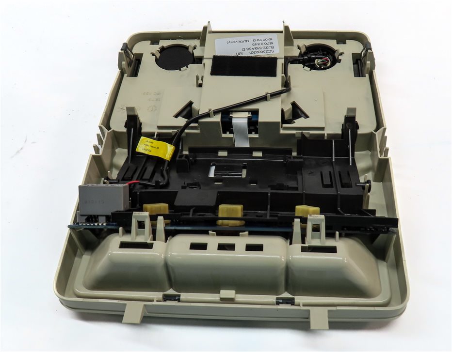 Thumbnail 7: 2013 RANGE ROVER EVOQUE (L538) FRONT OVERHEAD DOME LIGHT LAMP w/ SWITCHES (Gray)