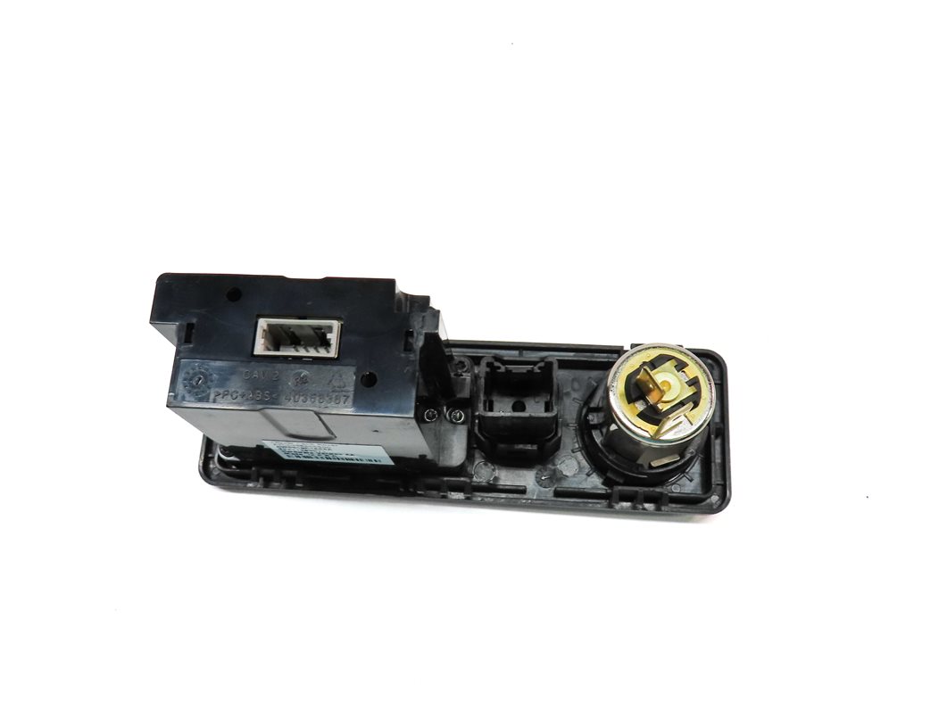 Thumbnail 5: 2013 RANGE ROVER EVOQUE (L538) AUXILIARY AUX USB 12V PLUG SOCKET JACK PANEL