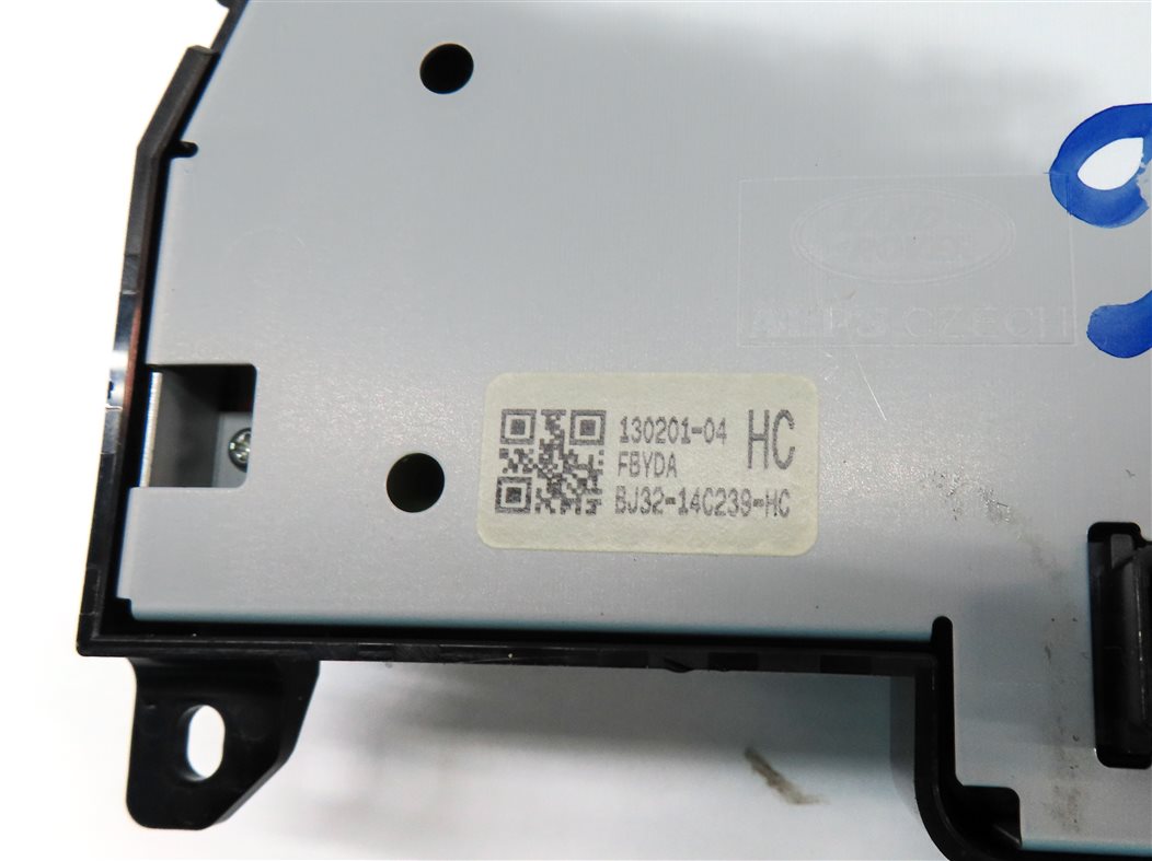 Thumbnail 6: 12-13 RANGE ROVER EVOQUE (L538) HEATER A/C TEMPERATURE CONTROL w/ HEATED SEAT