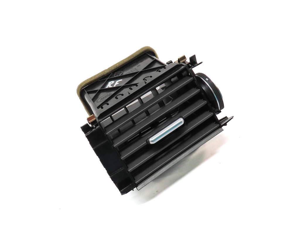 Thumbnail 3: 13 ROVER EVOQUE (L538) FRONT RIGHT PASSENGER OUTER DASH HEAT AIR AC VENT (Black)
