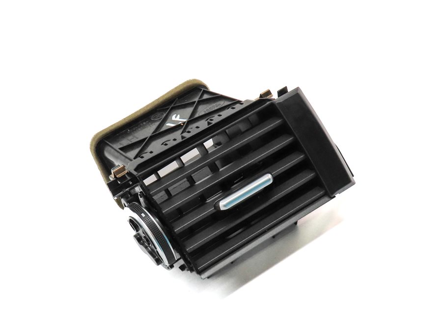 Thumbnail 3: 13 RANGE ROVER EVOQUE L538 FRONT LEFT DRIVER OUTER DASH HEAT AIR AC VENT (Black)