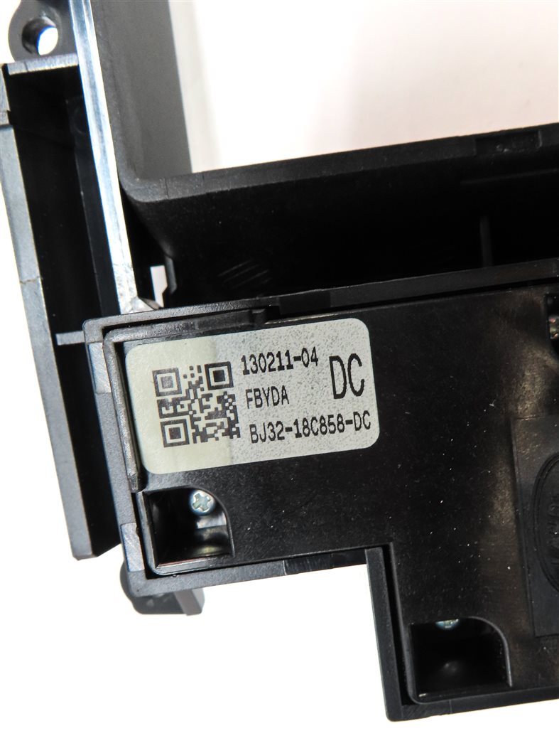 Thumbnail 7: 12-15 RANGE ROVER EVOQUE (L538) RADIO STEREO NAVIGATION SWITCH PANEL SCREEN TRIM