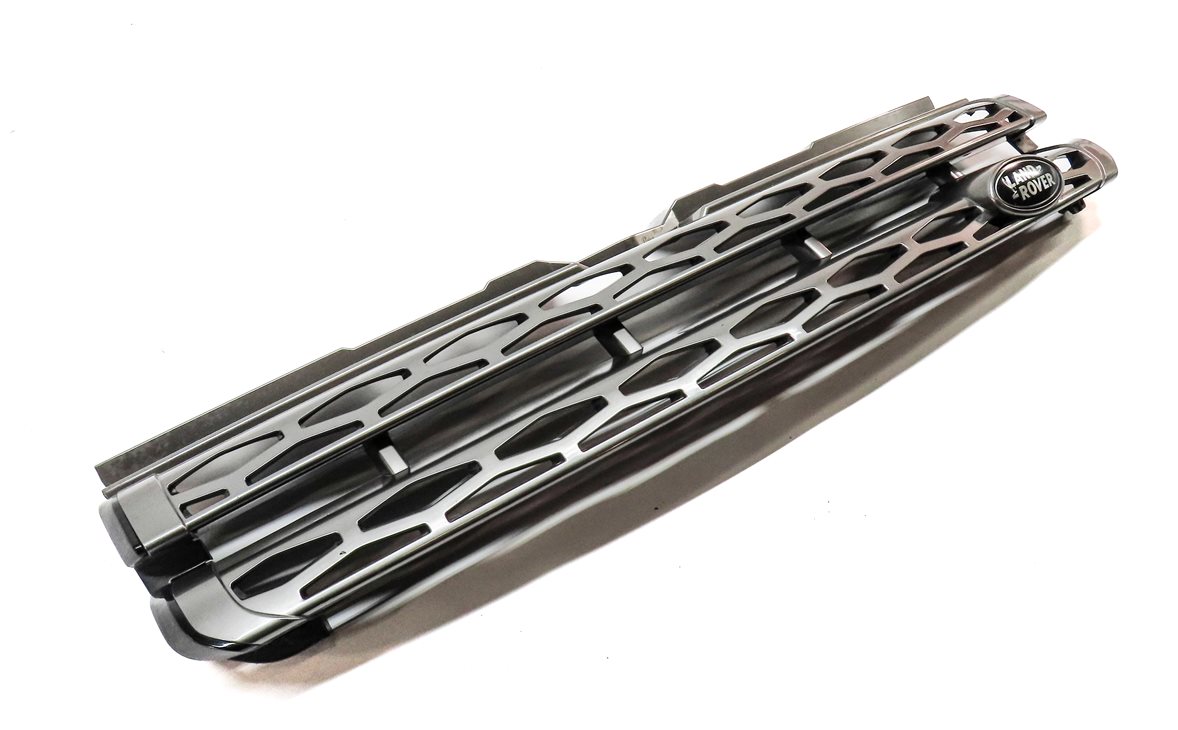 Thumbnail 3: 2013-2015 RANGE ROVER EVOQUE (L538) FRONT UPPER HOOD AIR VENT GRILLE TRIM