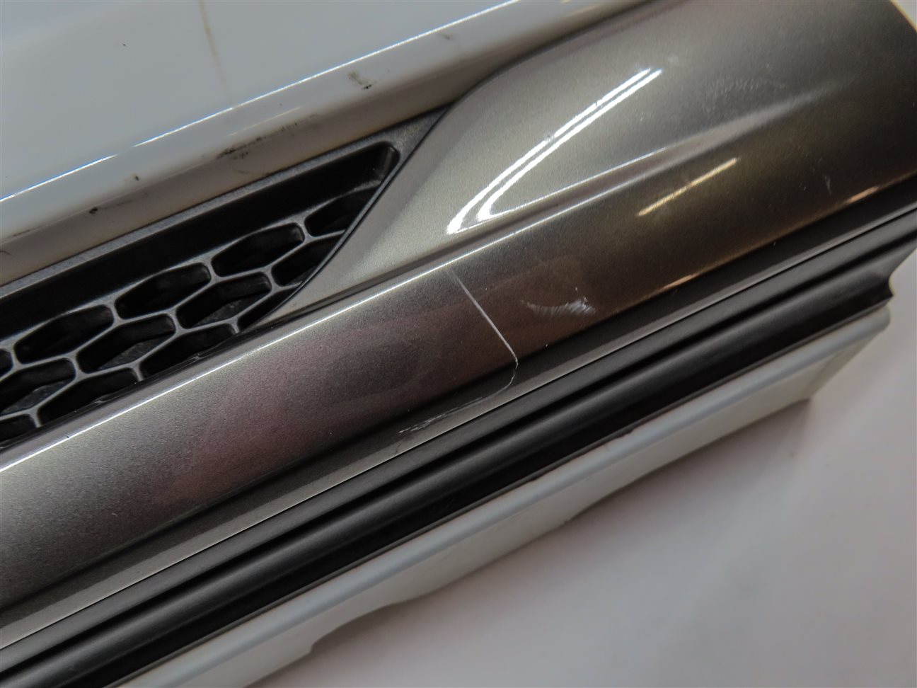 Thumbnail 5: 12-19 RANGE ROVER EVOQUE (L538) FRONT RIGHT FENDER w/o AUTO PARK (White)