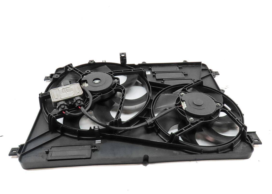 Thumbnail 5: 12-17 LR2 DISCOVERY SPORT RANGE ROVER EVOQUE L550 RADIATOR COOLING FAN & SHROUD