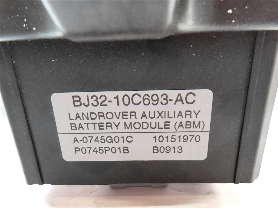 Thumbnail 6: 2013 RANGE ROVER EVOQUE (L538) AUXILIARY BATTERY W/ MOUNT BRACKET