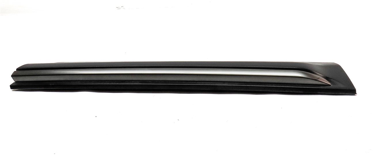 Thumbnail 2: 2013 RANGE ROVER EVOQUE (L538) FRONT LEFT DRIVER LOWER DOOR TRIM MOULDING