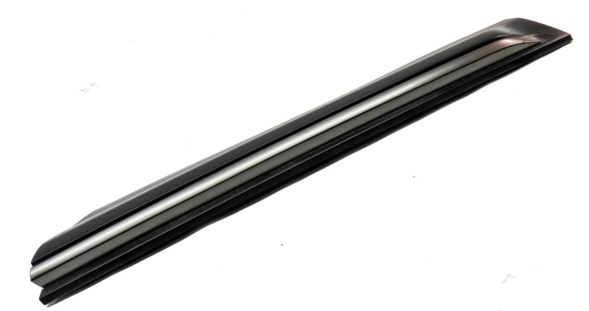 Thumbnail 3: 2013 RANGE ROVER EVOQUE (L538) FRONT LEFT DRIVER LOWER DOOR TRIM MOULDING