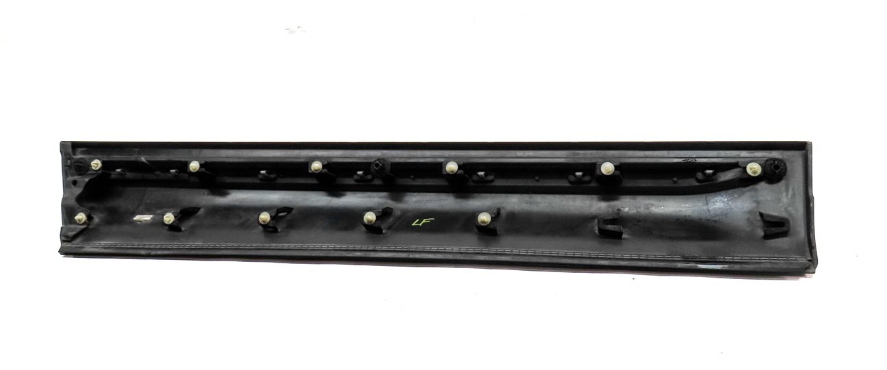 Thumbnail 5: 2013 RANGE ROVER EVOQUE (L538) FRONT LEFT DRIVER LOWER DOOR TRIM MOULDING