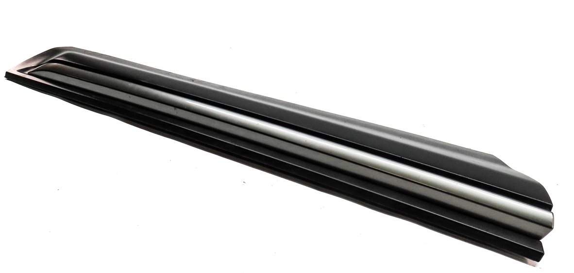 2013 RANGE ROVER EVOQUE (L538) FRONT RIGHT PASSENGER LOWER DOOR TRIM MOULDING
