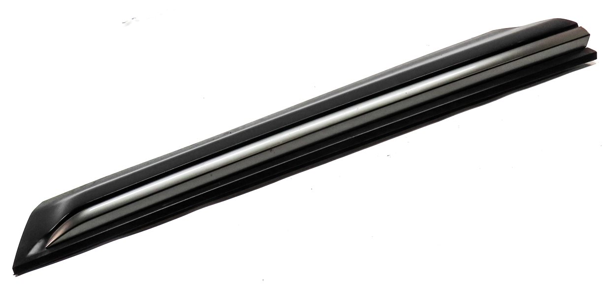 Thumbnail 3: 2013 RANGE ROVER EVOQUE (L538) FRONT RIGHT PASSENGER LOWER DOOR TRIM MOULDING