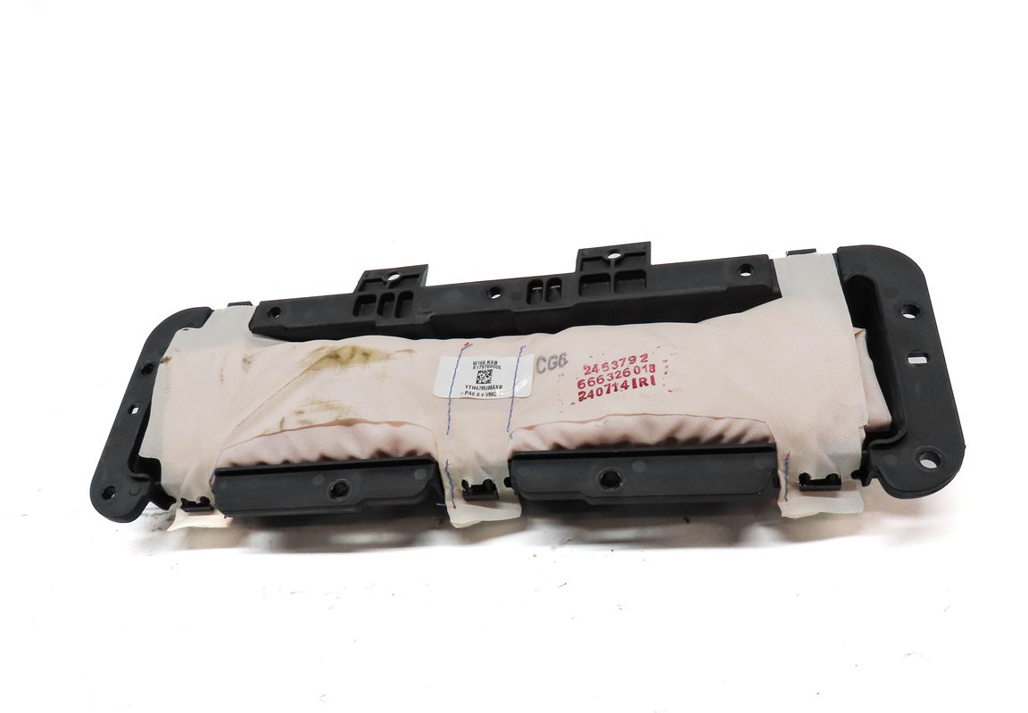 Thumbnail 2: 12-19 MERCEDES GL350 GL450 GL550 ML350 ML550 GLE (W166 X166) DRIVER KNEE AIRBAG