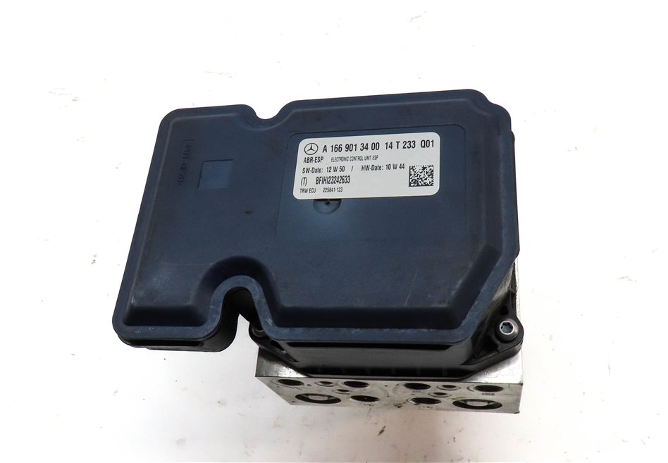 Thumbnail 5: MERCEDES 2015 ML250 ML350 ML400 16-17 CLA250 (W117 W166) ABS BRAKE PUMP MODULE