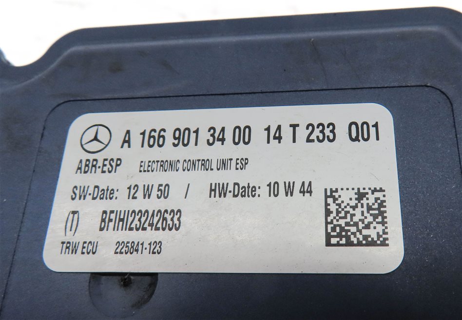 Thumbnail 6: MERCEDES 2015 ML250 ML350 ML400 16-17 CLA250 (W117 W166) ABS BRAKE PUMP MODULE