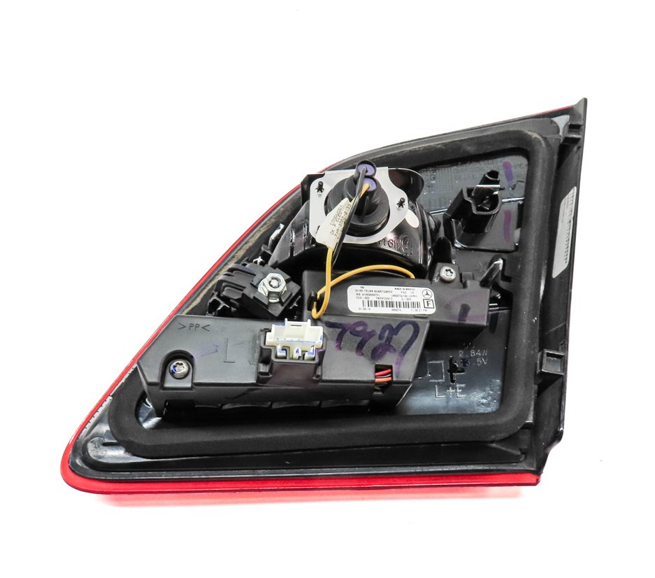 Thumbnail 5: 2012-2015 MERCEDES ML CLASS (W166) LEFT DRIVER REAR INNER TAILLIGHT LIGHT LAMP