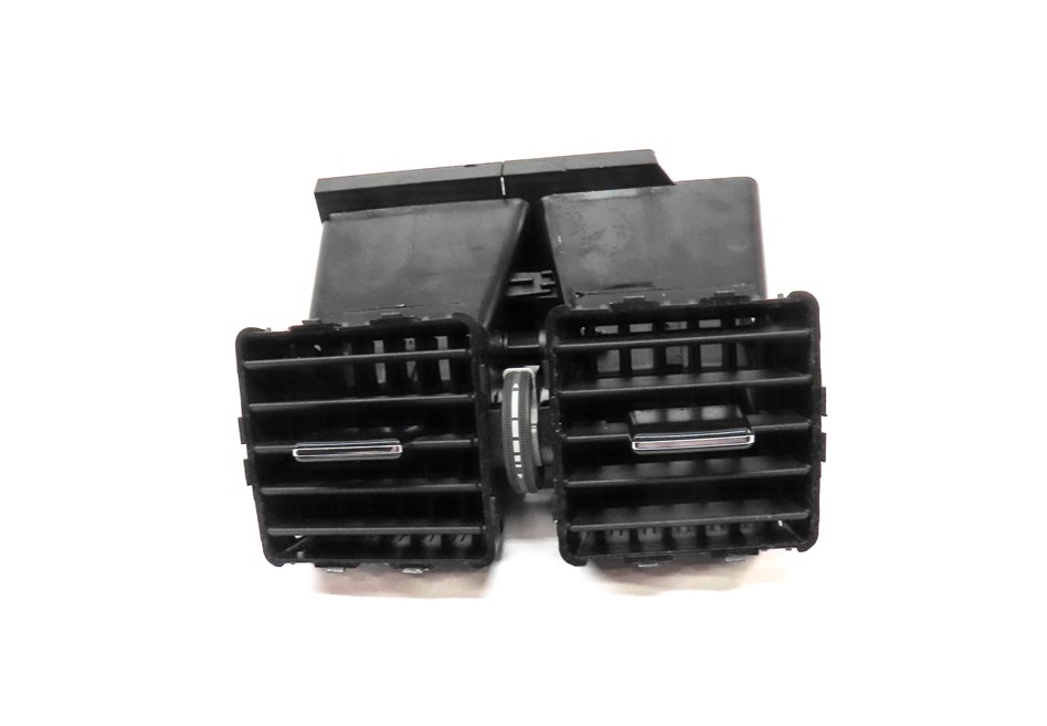 Thumbnail 2: 15 MERCEDES ML350 (W166) REAR CENTER CONSOLE HEAT AIR AC HVAC DUAL VENT (Black)