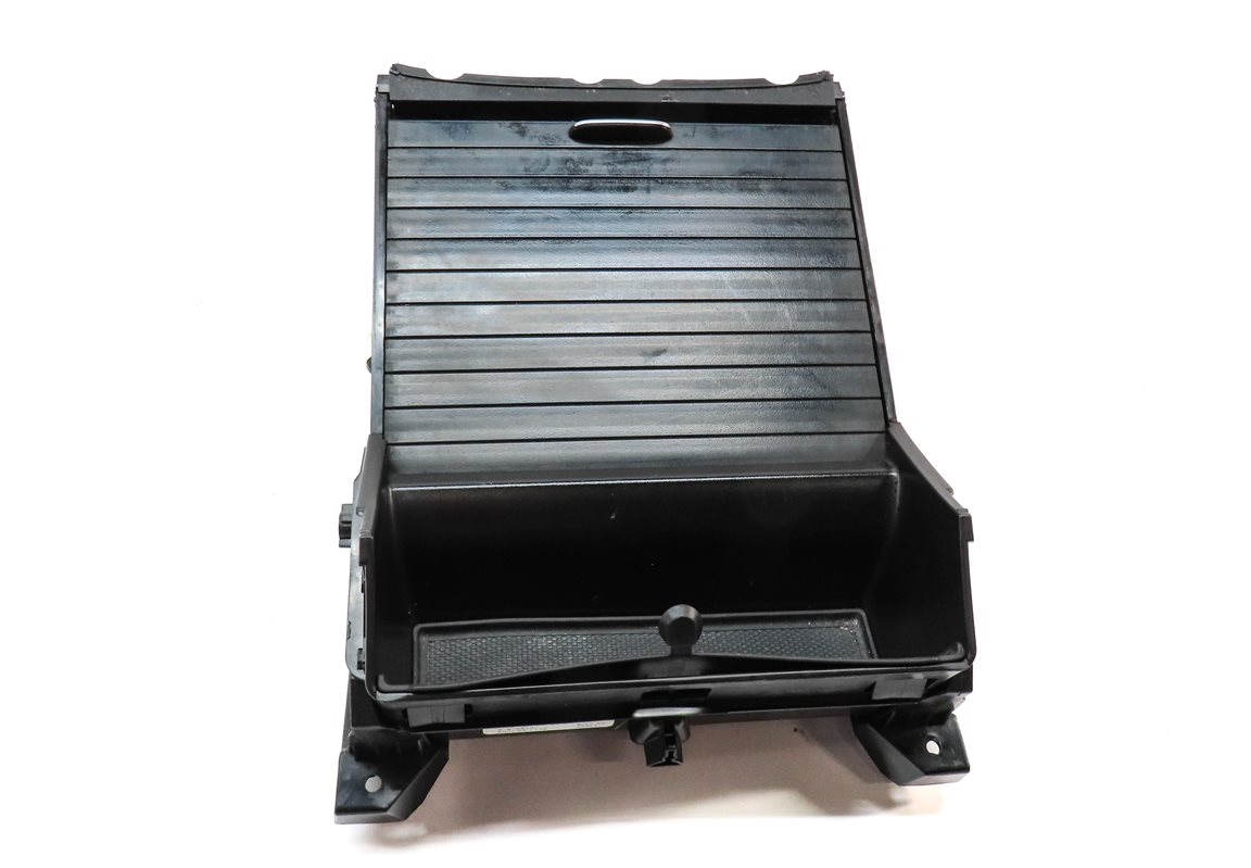 Thumbnail 5: 2015 MERCEDES ML350 (W166) FRONT CENTER CONSOLE HEATED COOLED CUPHOLDER (BLACK)