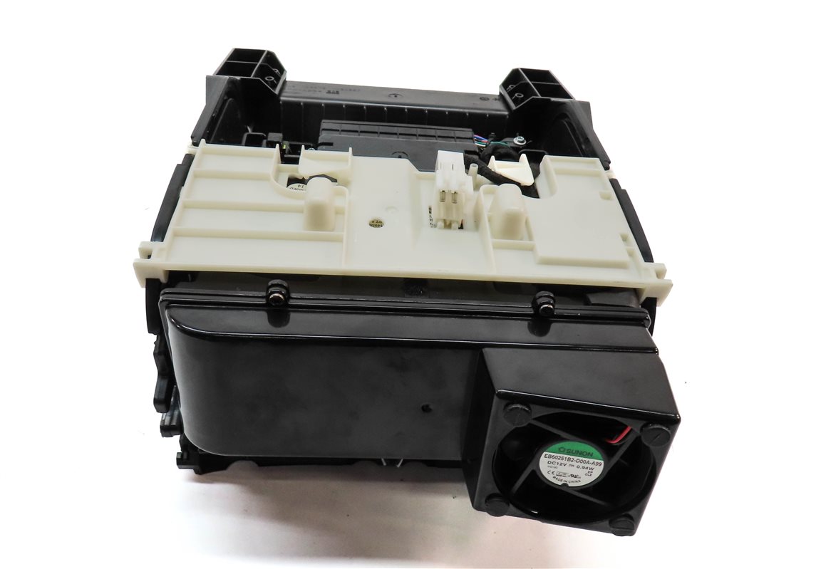 Thumbnail 7: 2015 MERCEDES ML350 (W166) FRONT CENTER CONSOLE HEATED COOLED CUPHOLDER (BLACK)