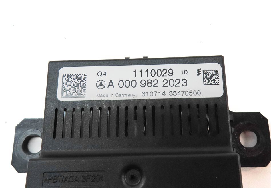 Thumbnail 4: 2015 MERCEDES ML350 (W166) 3.5L (276.955) ENGINE BATTERY RELAY CONTROL MODULE