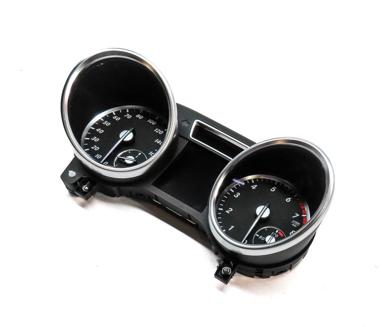 2015 MERCEDES GL450 GL550 ML350 ML400 (W166 X166) SPEEDOMETER GAUGE (131k)