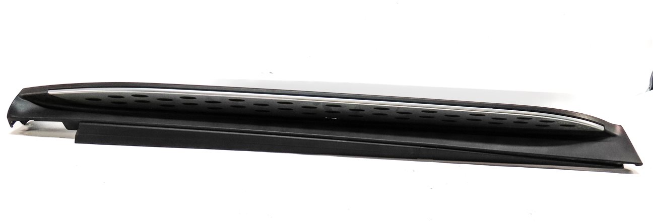 Thumbnail 7: 2015 MERCEDES ML350 (W166) RIGHT PASSENGER RUNNING STEP BOARD TRIM COVER