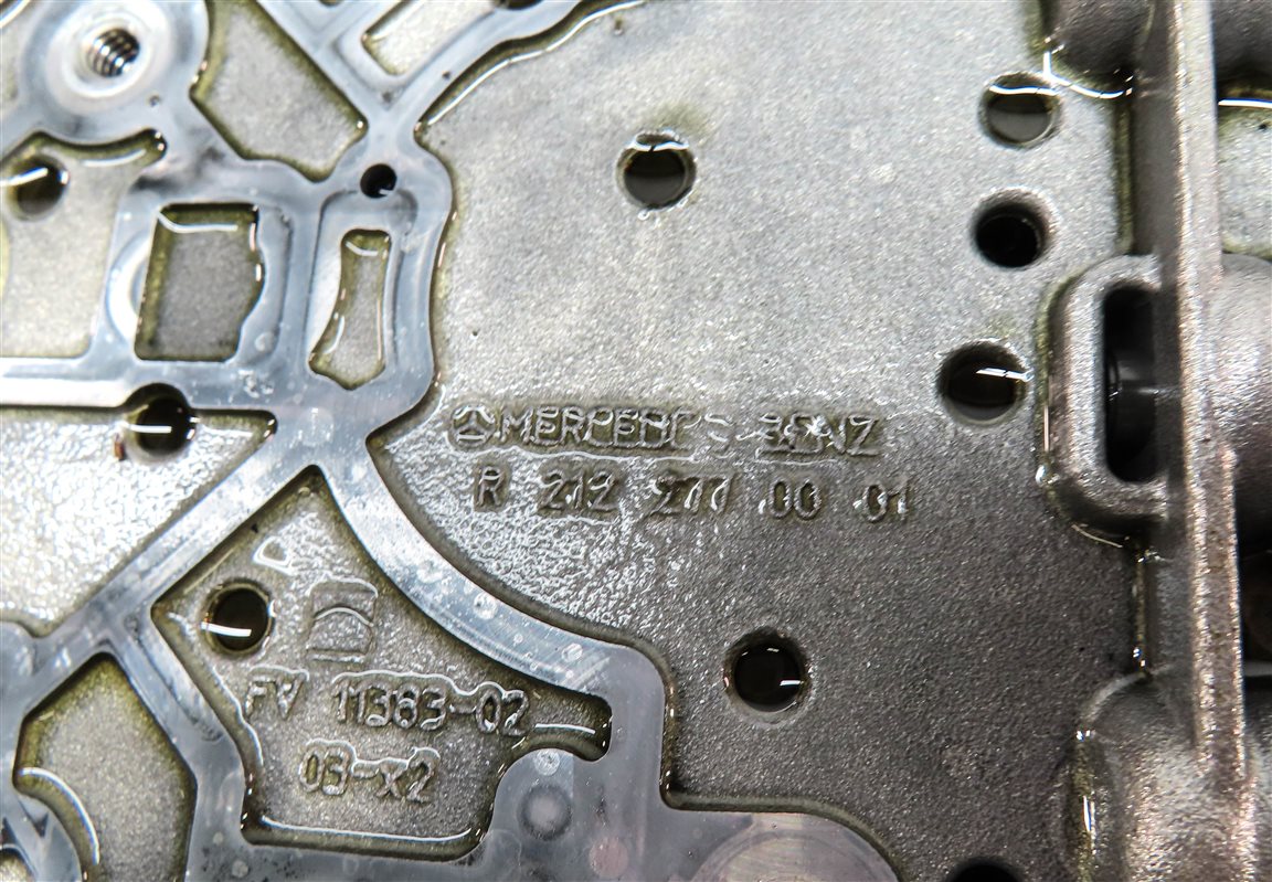 Thumbnail 5: 15-18 MERCEDES E350 GLE350 ML350 SLK350 (W166 R172 W212) TRANSMISSION VALVE BODY