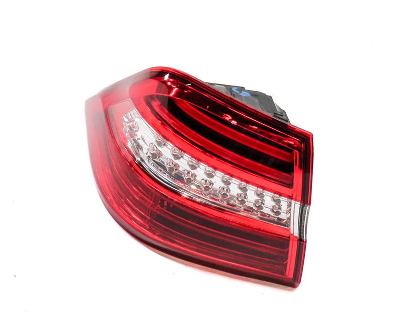 12-15 MERCEDES ML CLASS (W166) LEFT DRIVER REAR LED TAILLIGHT BRAKE LIGHT LAMP