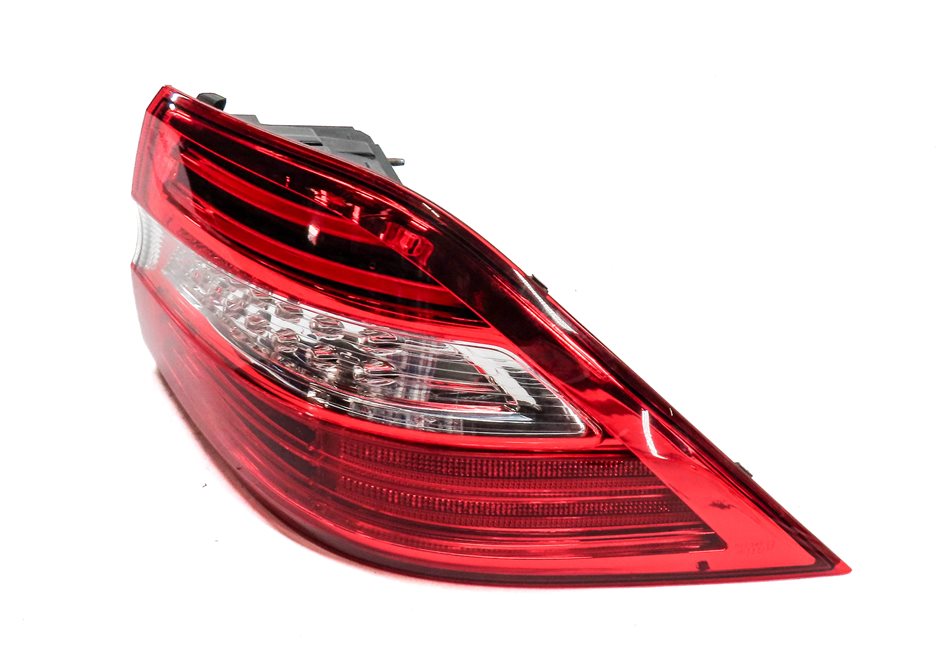 12-15 MERCEDES ML-CLASS (W166) REAR RIGHT PASSENGER LED TAILLIGHT BRAKE LIGHT