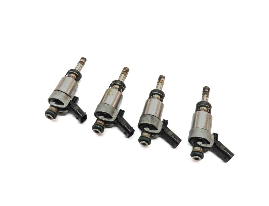 Thumbnail 1: 08-17 AUDI A3 A4 A5 A6 Q5 TT (8P B8 8K 8T 8R MK2 C7) 2.0L FSI FUEL INJECTOR SET4
