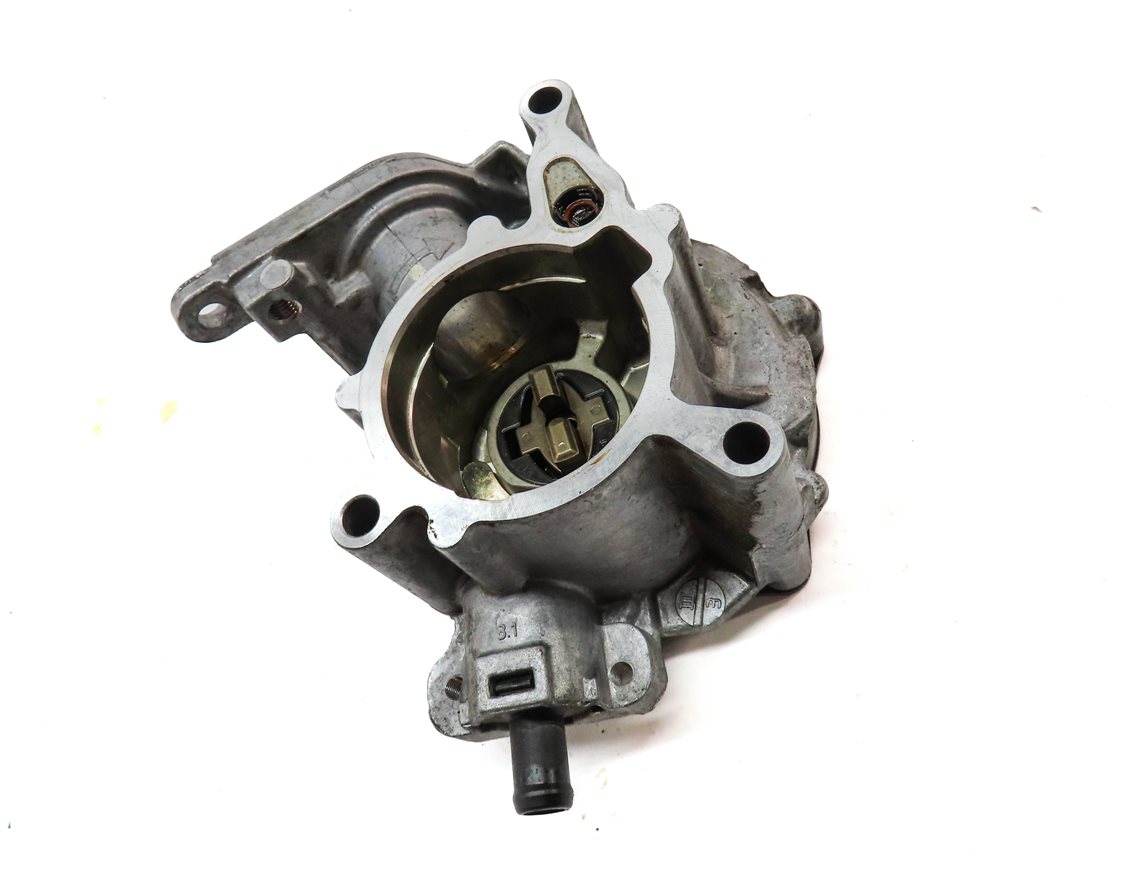 Thumbnail 3: 2009-2017 AUDI A4 A5 A6 (B8 8T 8K C7) 2.0L TURBO ENGINE BRAKE VACUUM PUMP