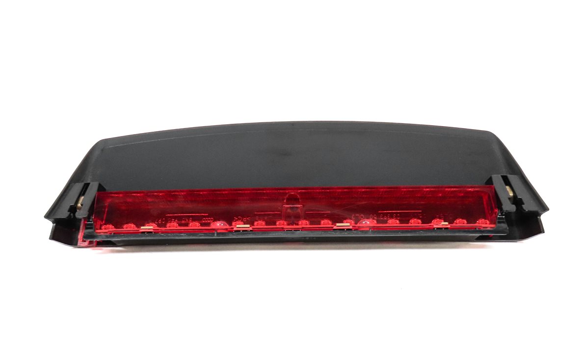 Thumbnail 4: 2015 AUDI A4 (B8 8K) REAR THIRD 3RD BRAKE STOP LIGHT LAMP ASSEMBLY