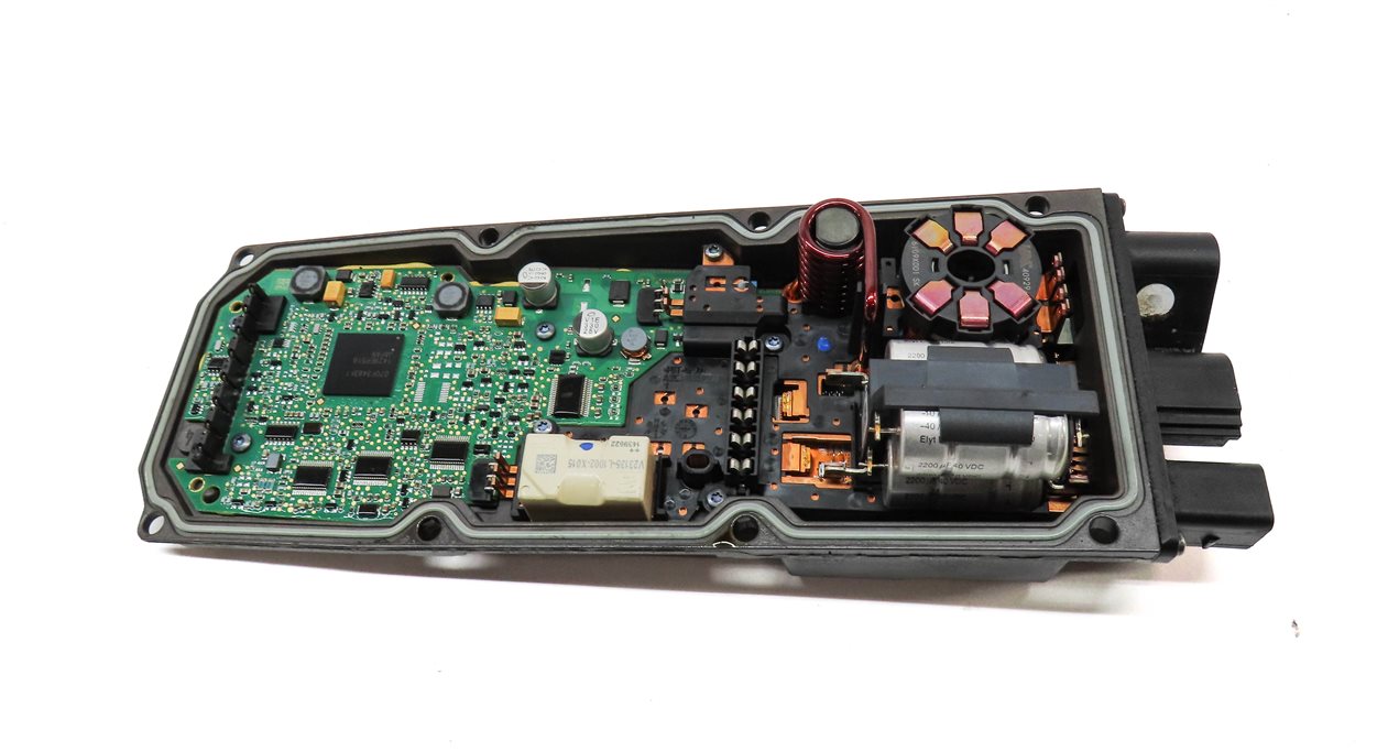 Thumbnail 2: 2015 AUDI A4 (B8 8K) 2.0L (CAED) STEERING GEAR RACK & PINION CONTROL MODULE