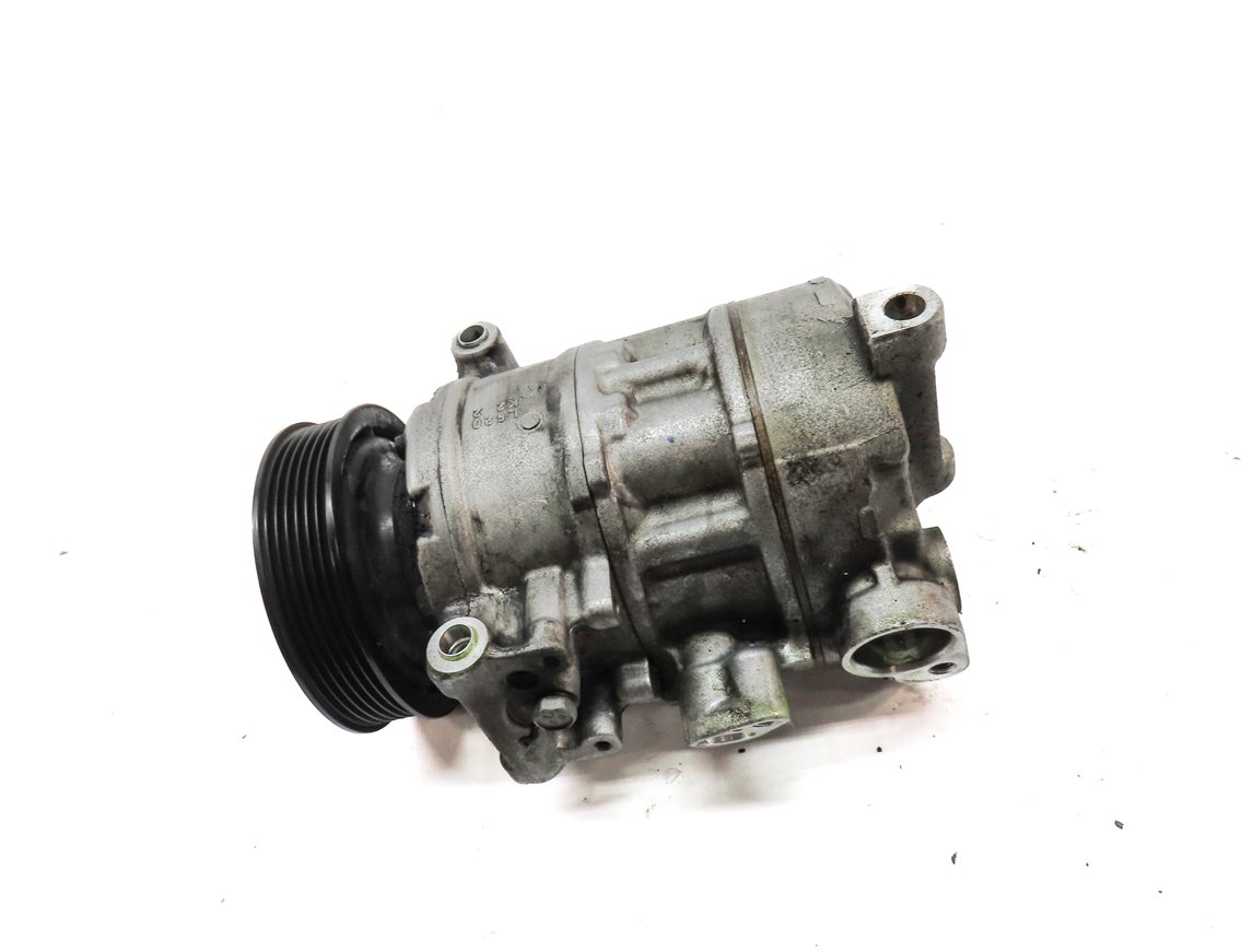 Thumbnail 4: 17-20 AUDI A4 A5 A6 (B9 F5 8W 8WS) 2.0L CYMC TURBO ENGINE A/C COMPRESSOR PUMP