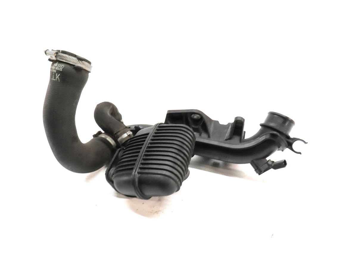 Thumbnail 1: 2015 AUDI A4 (B8 8K) 2.0L (CAED) ENGINE INTERCOOLER PRESSURE HOSE PIPE & DAMPER