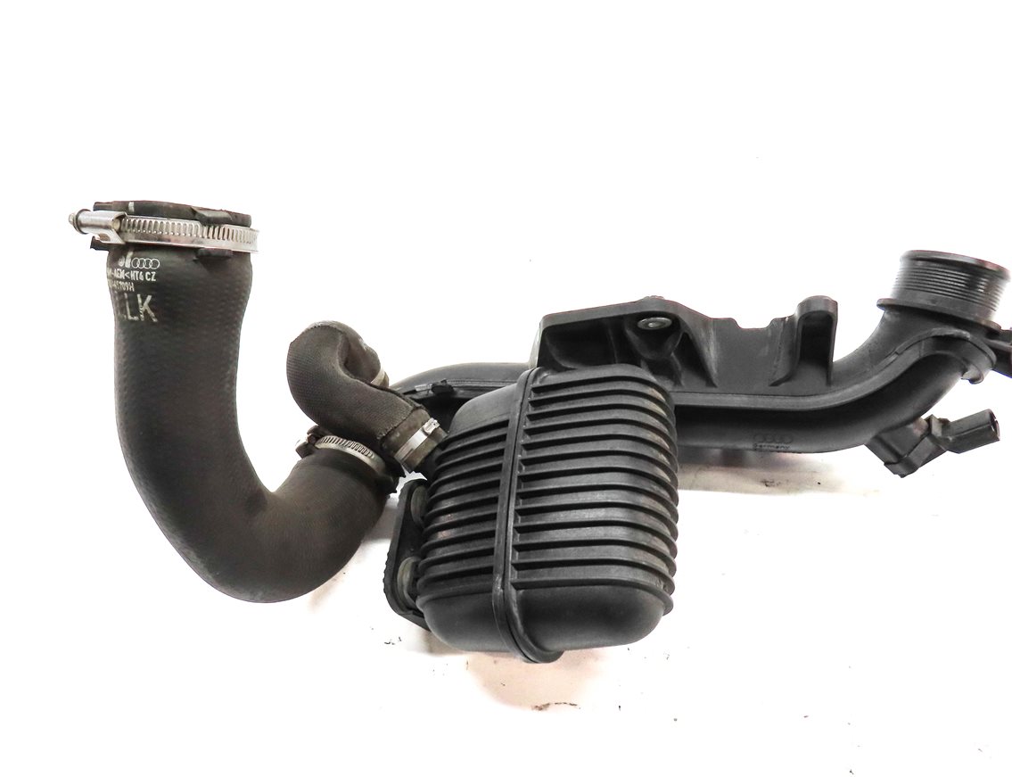 Thumbnail 6: 2015 AUDI A4 (B8 8K) 2.0L (CAED) ENGINE INTERCOOLER PRESSURE HOSE PIPE & DAMPER