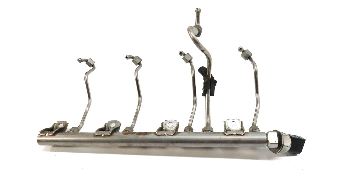 Thumbnail 9: 13 BMW X5 (E70) 4.4L (N63) LEFT DRIVER & RIGHT PASSENGER FUEL RAIL SET w/ LINES