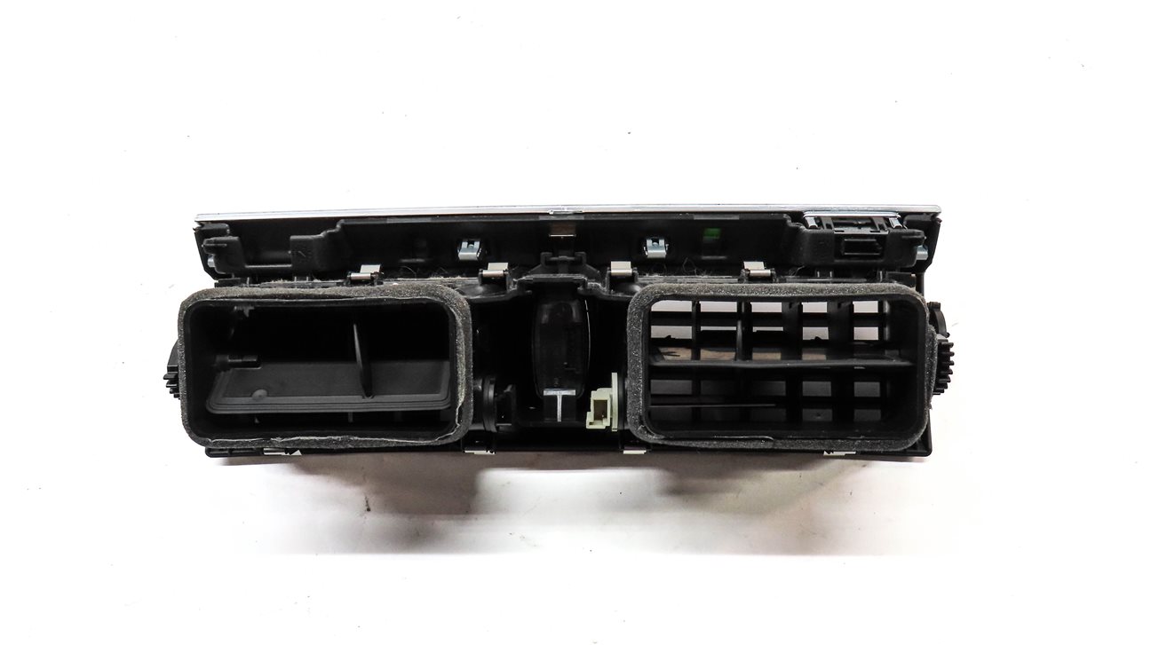 Thumbnail 4: 2013 BMW X5 (E70) FRONT CENTER DASH HEAT AIR AC HVAC DUAL VENT (BLACK)
