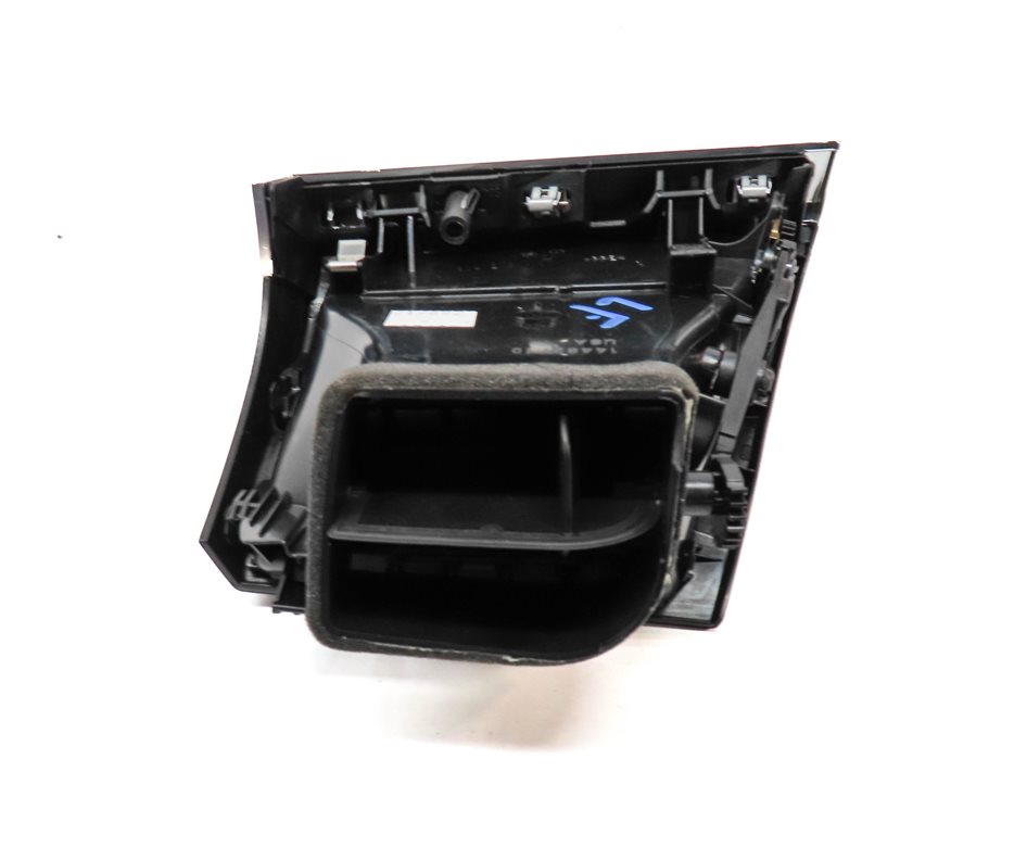 Thumbnail 4: 2013 BMW X5 (E70) FRONT LEFT DRIVER OUTER DASH HEAT AIR AC HVAC VENT (BLACK)