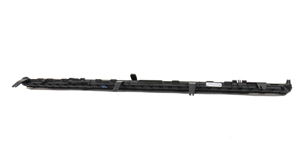 Thumbnail 4: 2007-2013 BMW X5 (E70) RIGHT REAR RETRACTABLE WINDOW SUN SCREEN PRIVACY SHADE