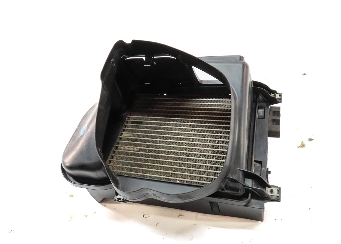 Thumbnail 2: 2013 BMW X5 (E70) 4.4L (N63) ENGINE MOTOR OIL FLUID INTERCOOLER RADIATOR w/ DUCT