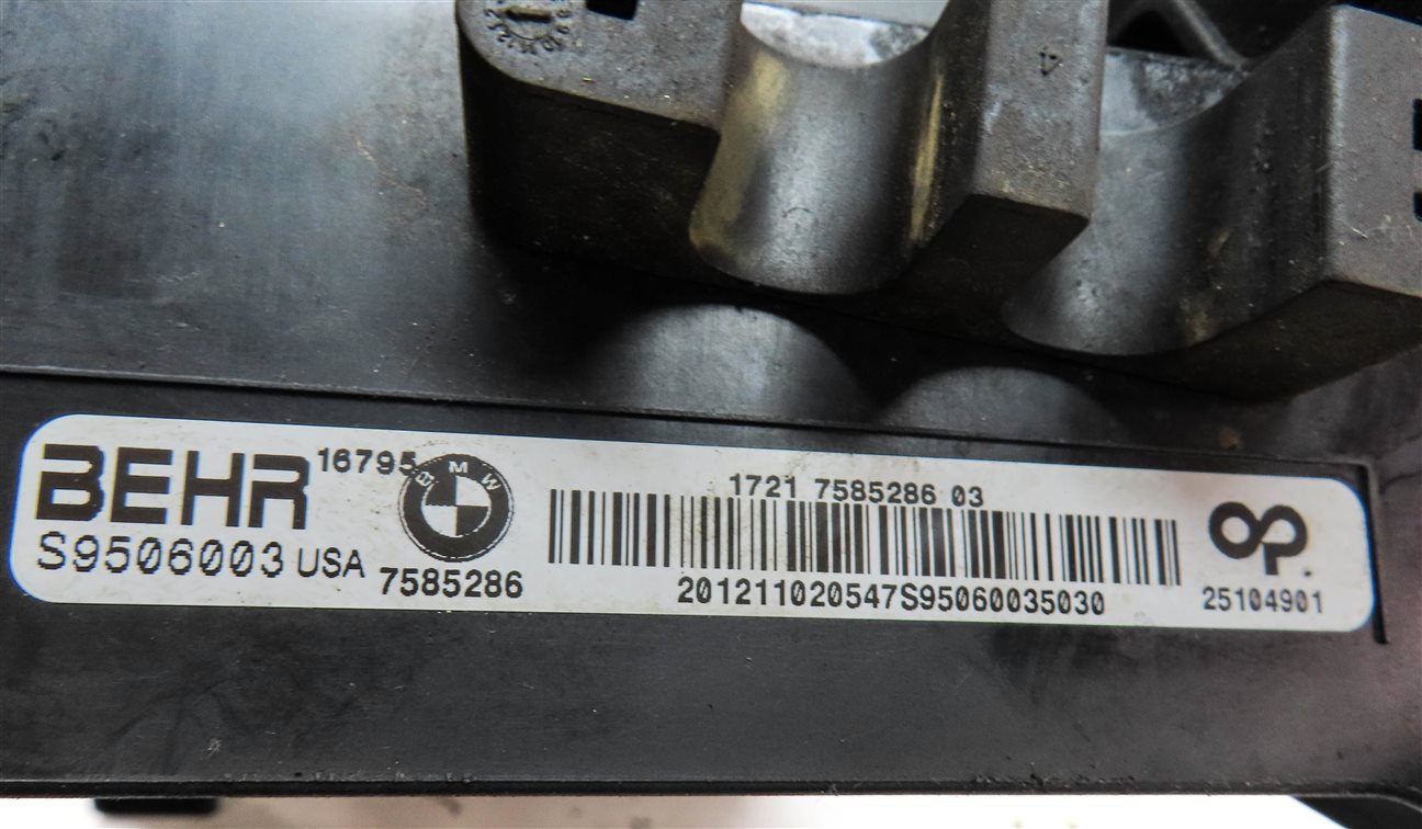 Thumbnail 8: 2013 BMW X5 (E70) 4.4L (N63) ENGINE MOTOR OIL FLUID INTERCOOLER RADIATOR w/ DUCT