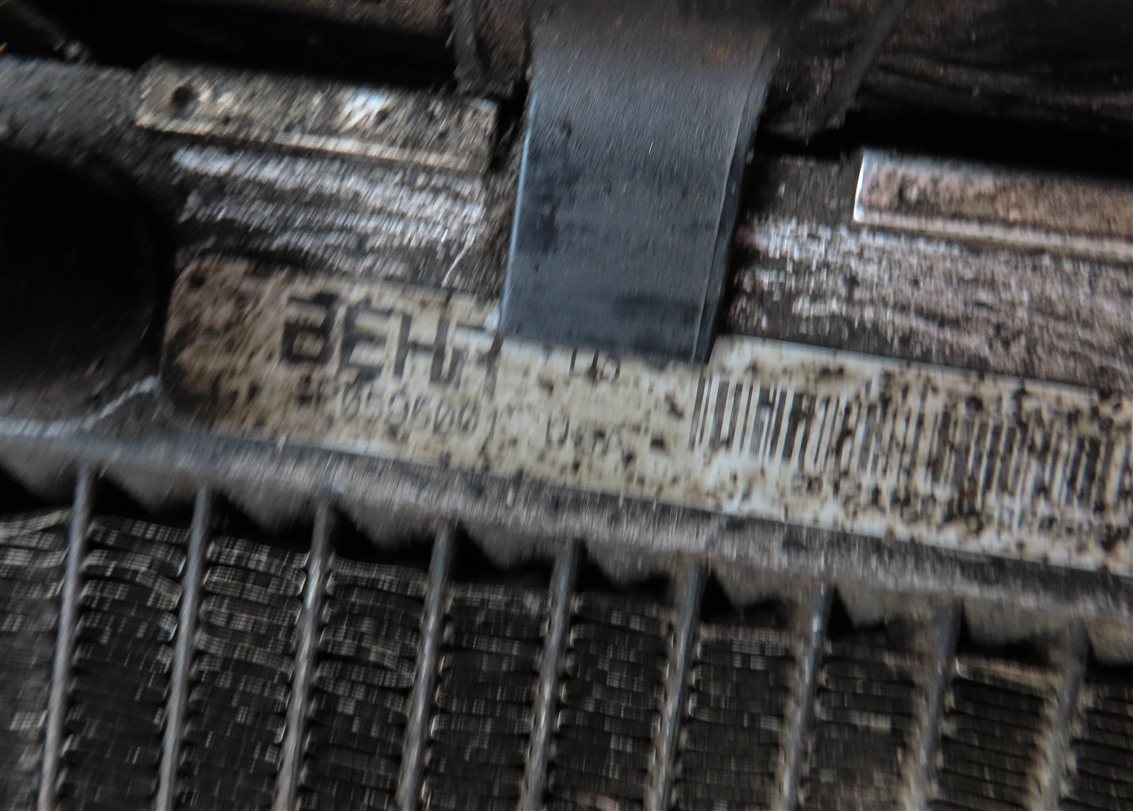 Thumbnail 8: 2008-2014 BMW X5 X5M X6 X6M (E70 E71) 3.0L / 4.4L TWIN TURBO AUXILIARY RADIATOR