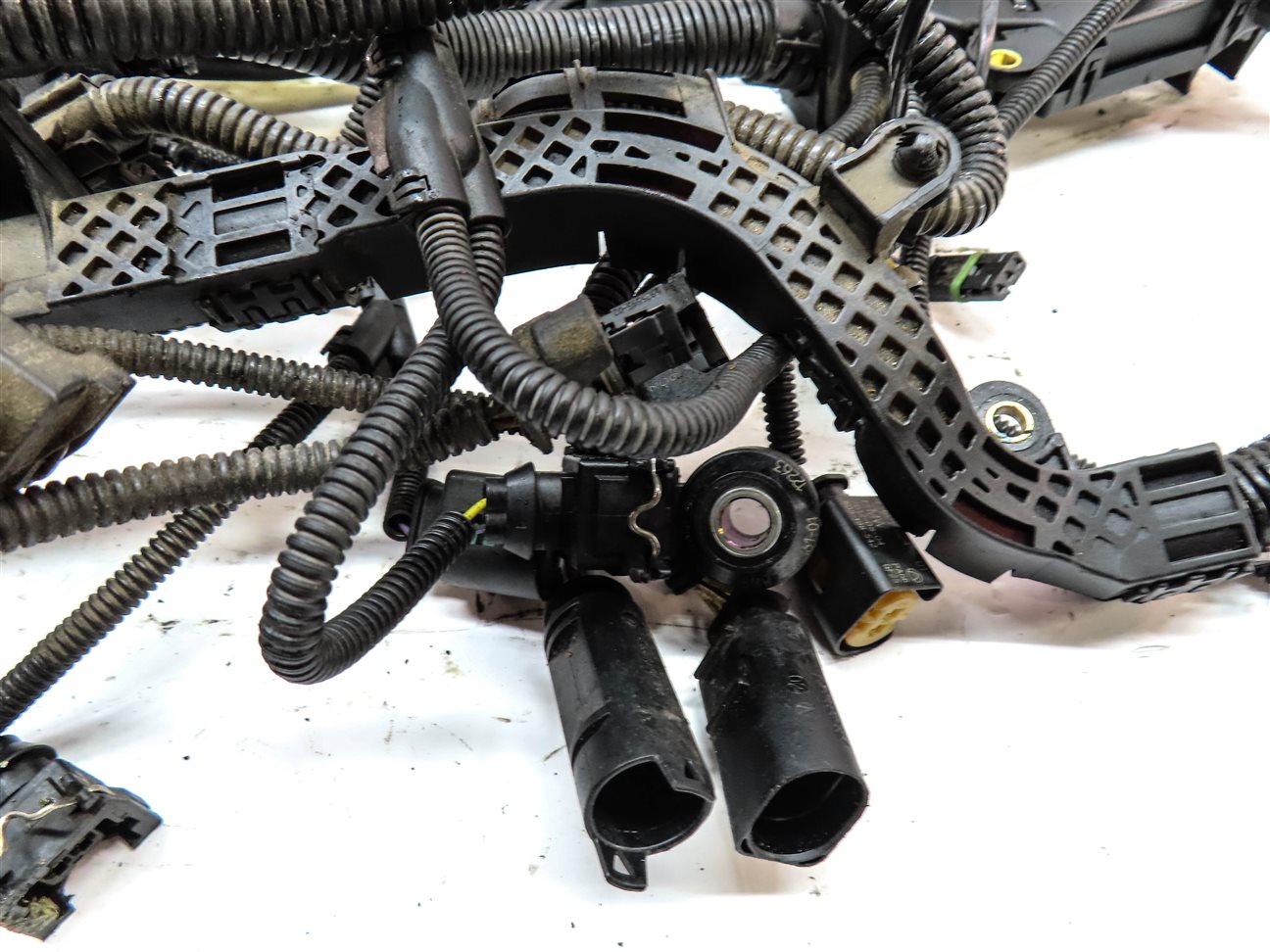 Thumbnail 4: 2013 BMW X5 (E70) 4.4L (N63) ENGINE MOTOR WIRE WIRING HARNESS LOOM