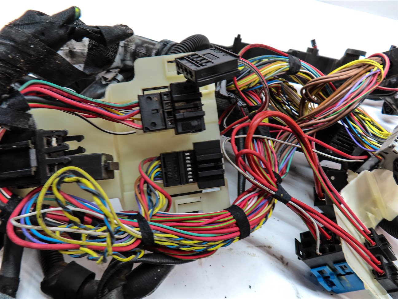 Thumbnail 6: 2013 BMW X5 (E70) 4.4L (N63) ENGINE MOTOR WIRE WIRING HARNESS LOOM