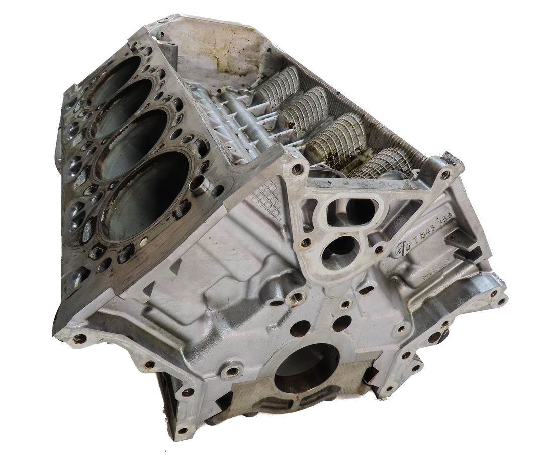 Thumbnail 5: 09-14 BMW 550i 550iGT 750i X5 X6 (F01 F06 F07 F10) 4.4L TWIN TURBO ENGINE BLOCK