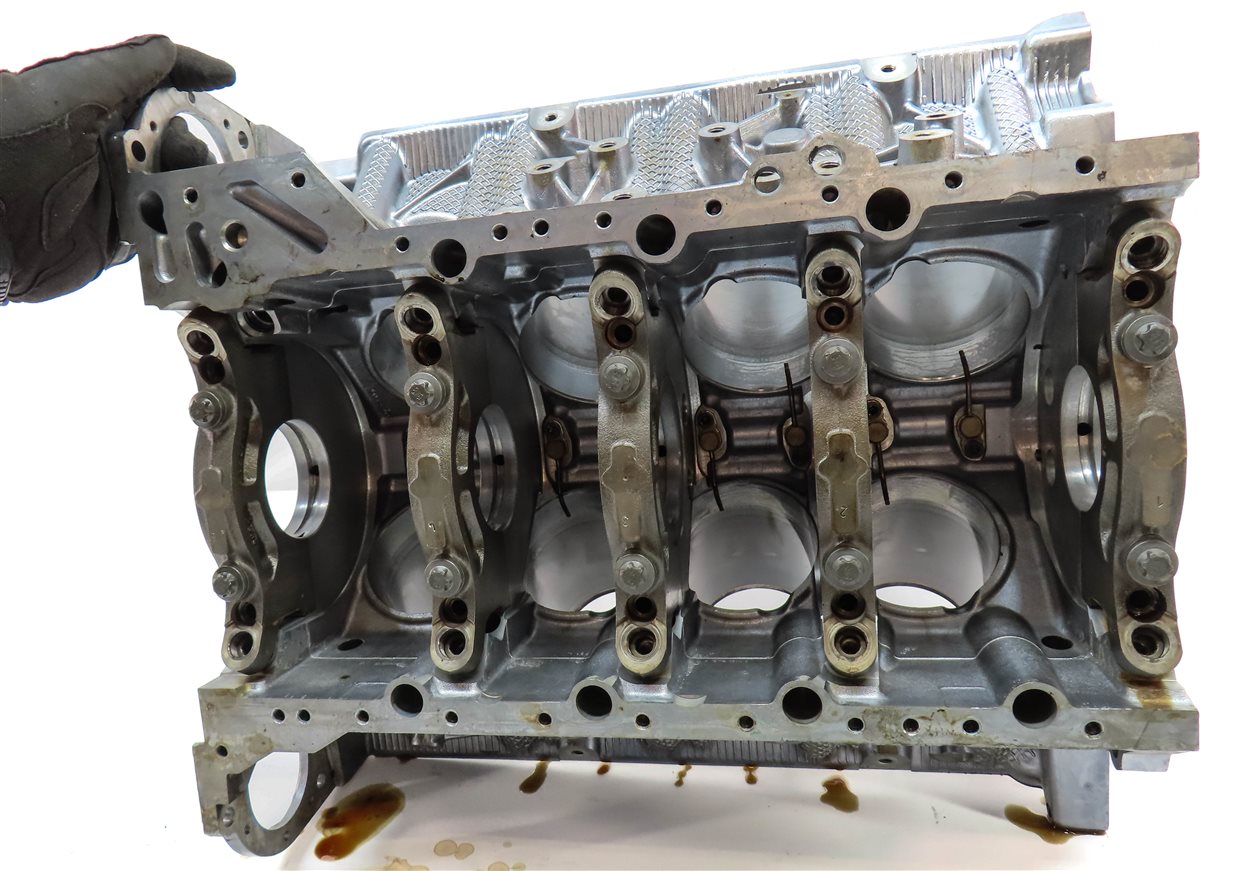 Thumbnail 9: 09-14 BMW 550i 550iGT 750i X5 X6 (F01 F06 F07 F10) 4.4L TWIN TURBO ENGINE BLOCK