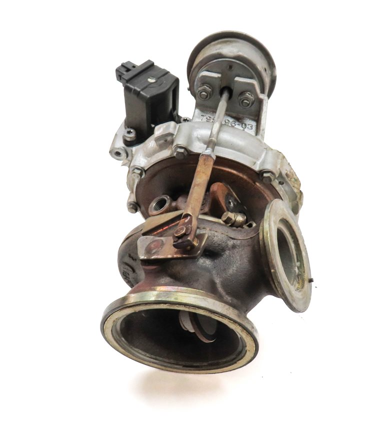 08-14 BMW 550i 750i X5 X6 (E70 E71 F01 F10) 4.4L N63 ENGINE LEFT TURBOCHARGER
