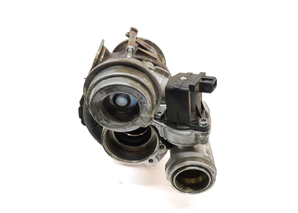 Thumbnail 4: 08-14 BMW 550i 750i X5 X6 (E70 E71 F01 F10) 4.4L N63 ENGINE LEFT TURBOCHARGER