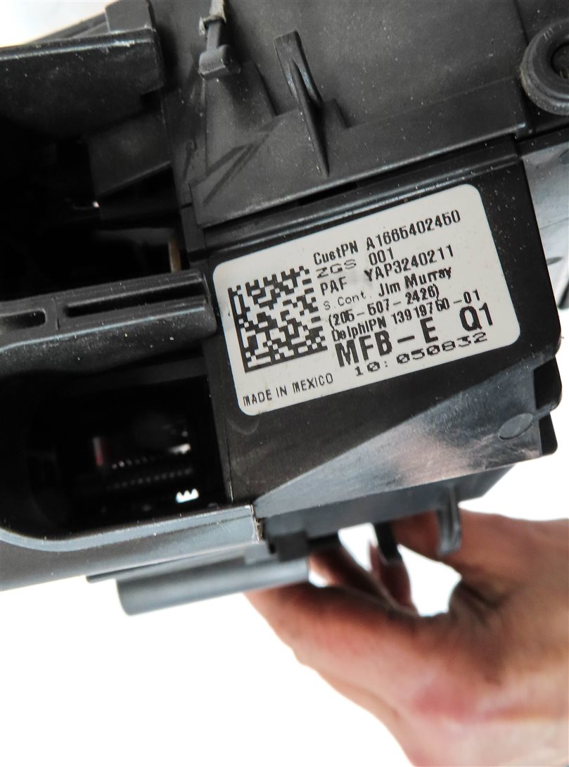 Thumbnail 7: 2012 MERCEDES ML350 (W166) 3.5L ENGINE POSITIVE POWER JUNCTION CONTROL BOX